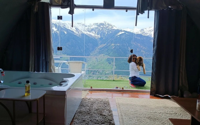 Nirvana Hamta Retreat