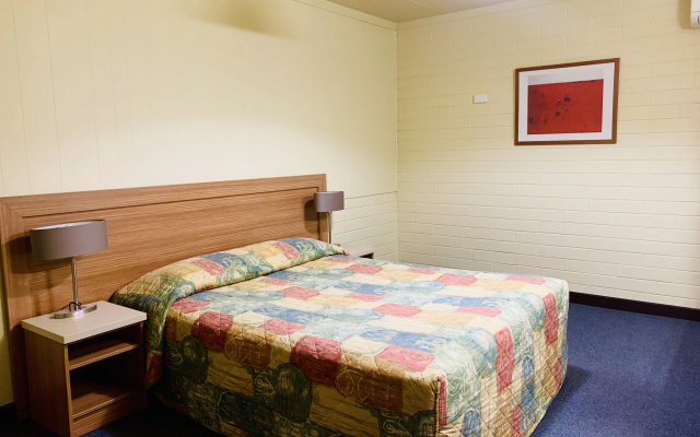 Opal Inn Hotel Motel – Guest Rooms – Coober Pedy