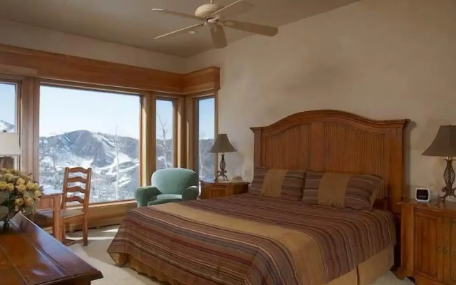Baby Doe Chateau - 6 Bedrooms Home