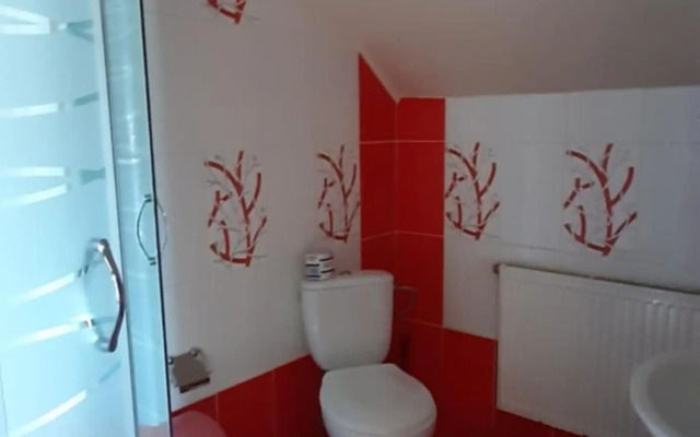 "Обійми гір"Котеджі