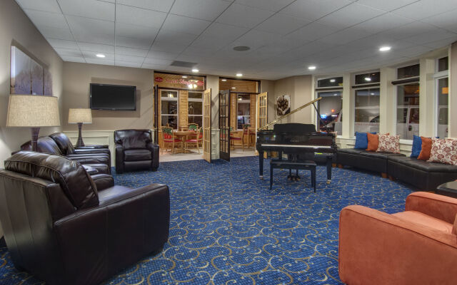 Cherry Tree Inn & Suites