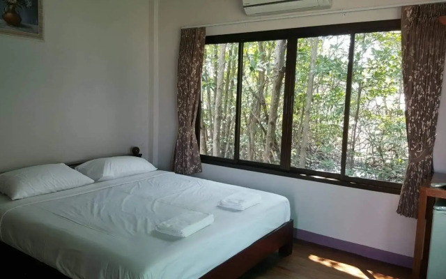 Ko Nokyai Resort