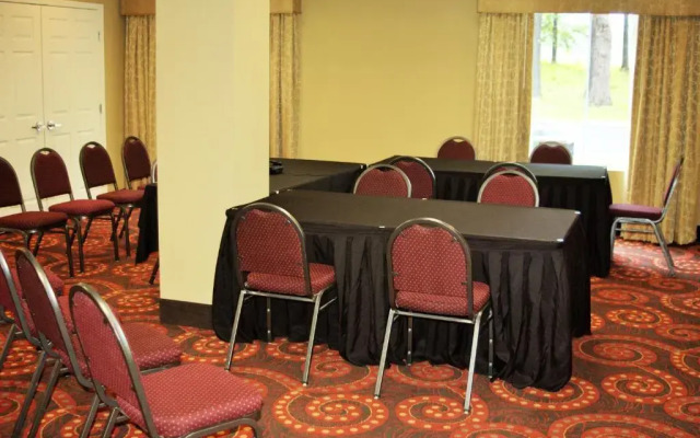 Comfort Inn & Suites