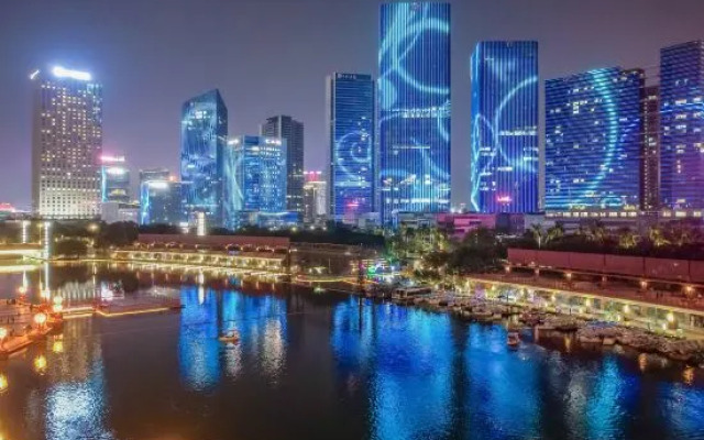 Foshan Yuefeng High-altitude Garden Panorama Hotel (Jiujiangzhen Xinji Plaza)