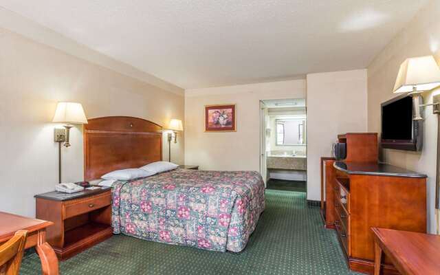 Days Inn by Wyndham Camp Springs/Andrews AFB DC Area