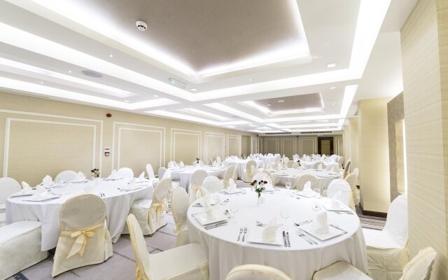 Ivory Inn Hotel