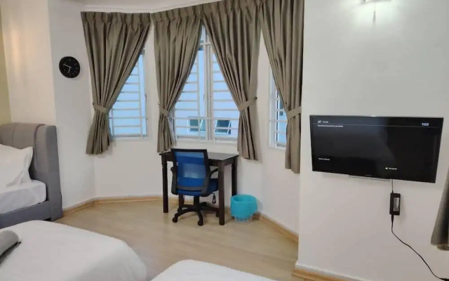 Tebrau City Residence by Natol