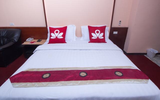 ZEN Rooms Surasak 1
