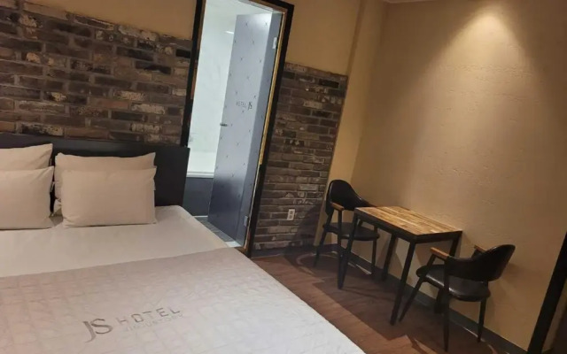 Jinju JS Hotel