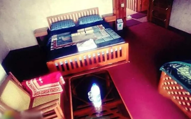 Hill Top Hotel Shogran