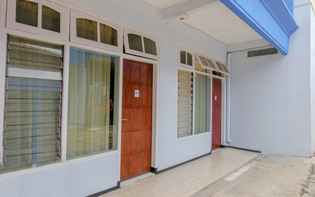 SPOT ON 1711 Serayu Sumbersari Residence