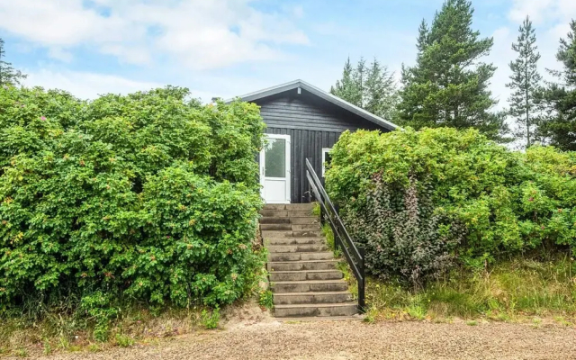 7 Person Holiday Home in Henne-by Traum