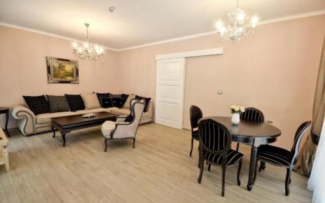 Royal Winery Queen Maria