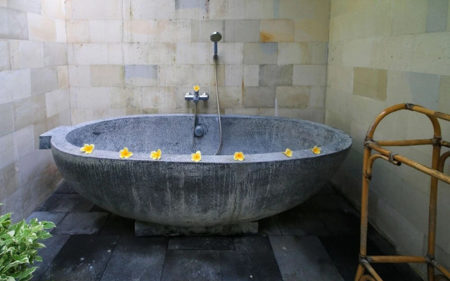 Bungalow Jepunubudbest Breakfast In Bali