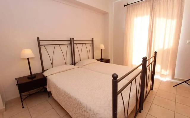 Lambrinos Suites