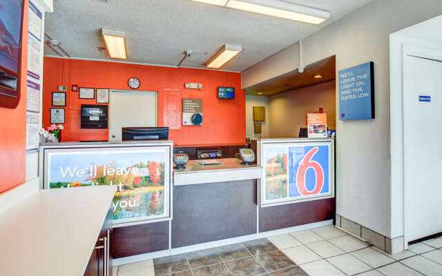 Motel 6 Norfolk, VA