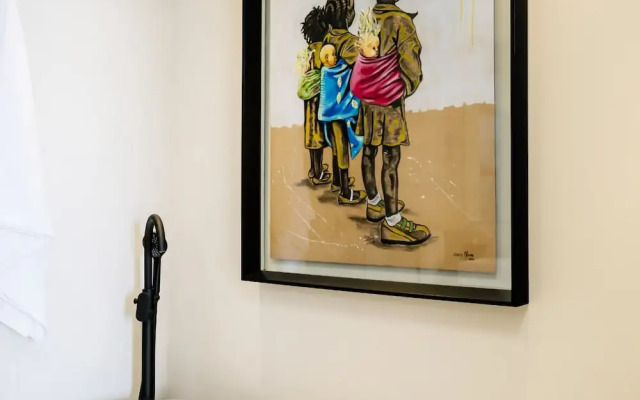 Waterfront Elegance at Harbour Bridge 413