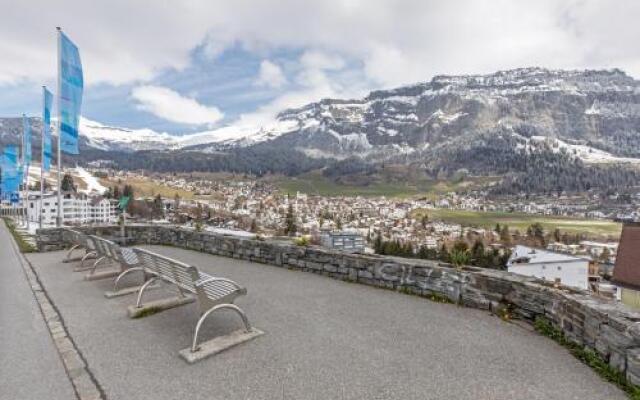 Edelweiss Mountain Suites 04-01