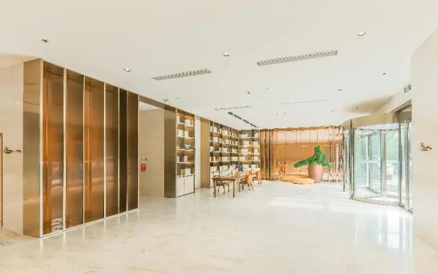 Ji Hotel (Zhengzhou Convention and Exhibition Cent