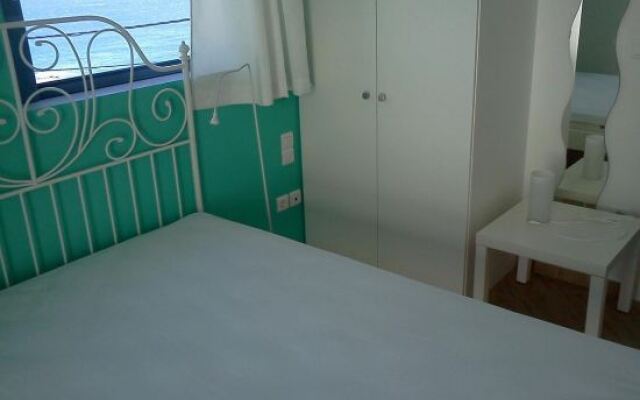 Dimitris House