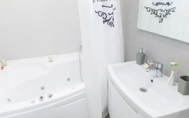 Королевский «люкс» у озера