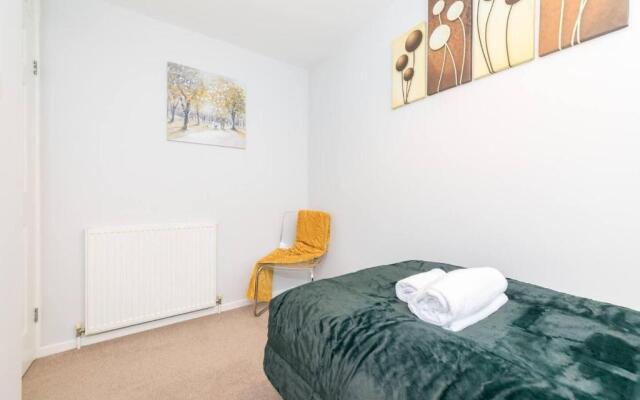 Milton Keynes Oldbrook Dexter-2BR by Homely Spaces