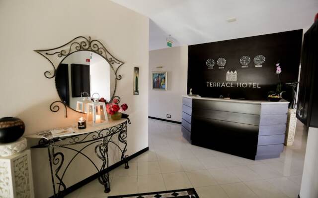 Check-in TERRACE Hotel