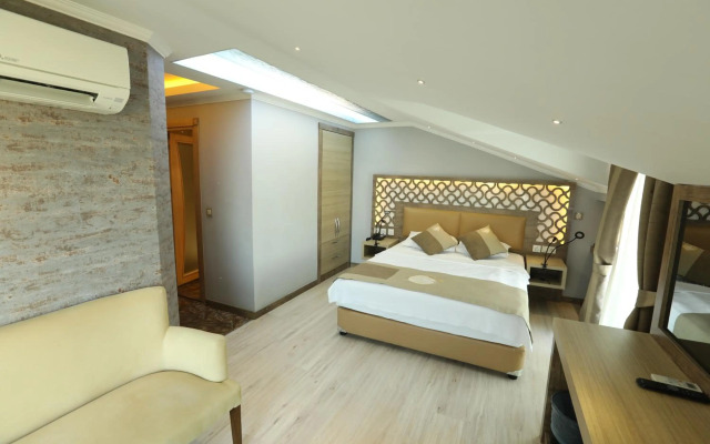 Unluselek Hotel