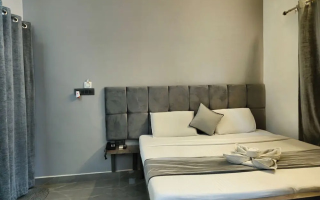 Goroomgo Krishna Residency Bareilly
