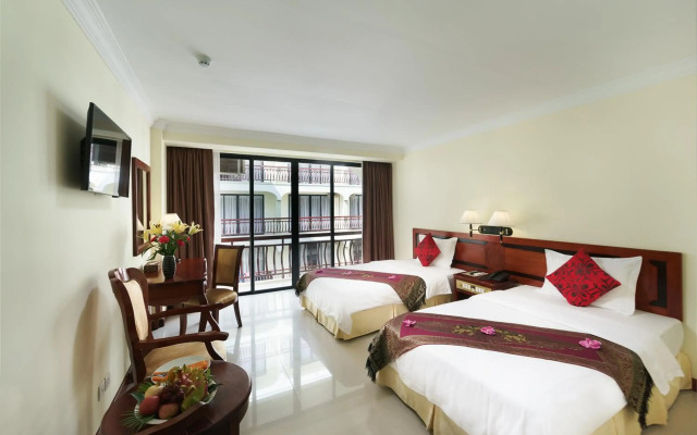 Smiling Hotel