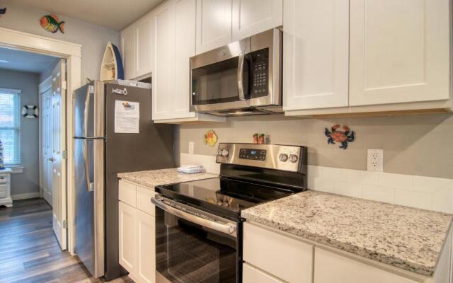 Courtyard #107 Condo