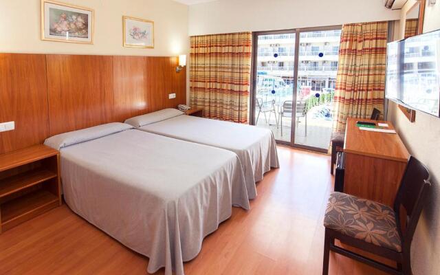 Port Vista Oro Hotel