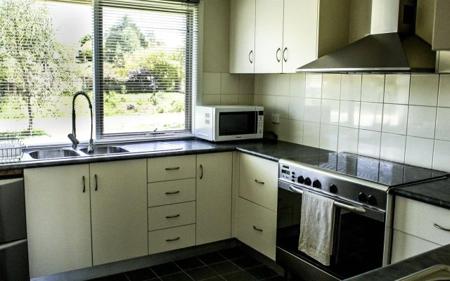 Beechworth Cedar Cottages