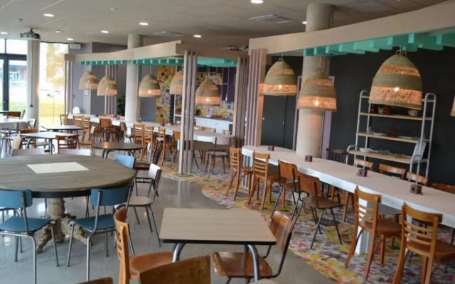 Greet Hotel Rennes Pace