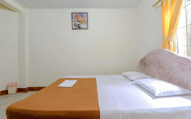 Hotel Kayu Manis by Zuzu
