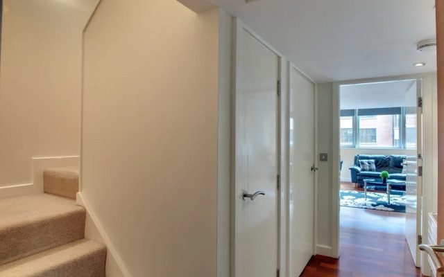 Crown Apartments By Week2Week