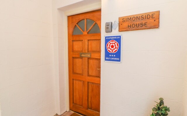 Simonside Apartment