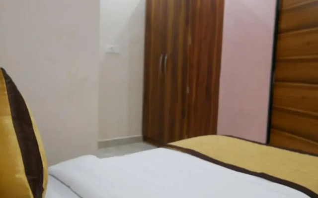 Hotel AyushMan Inn
