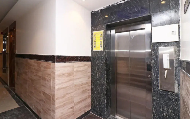 Oyo 27009 Hotel Alovia Delhi