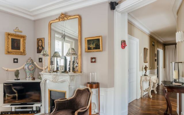 Paris Royal South Residence