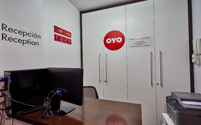 OYO Salamanca Suites