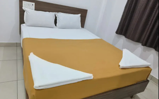 i-ROOMZ Relax Inn Lodge