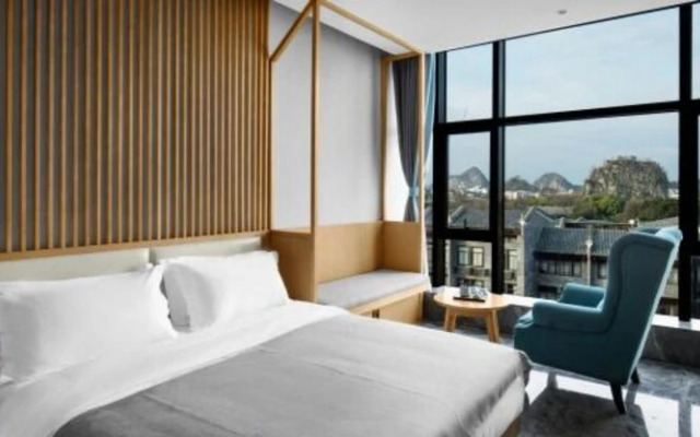 Cozy Home Rooftop Scenic Hotel (Guilin Two Rivers And Four Lakes Elephant Trunk Hill)
