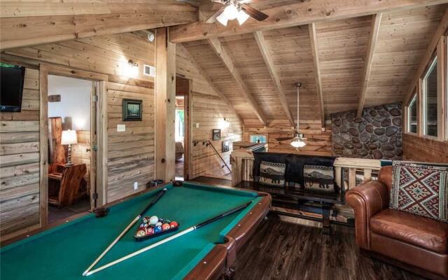 Clearwater Cabin - Three Bedroom Cabin