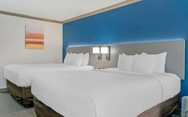 Comfort Inn Plainwell