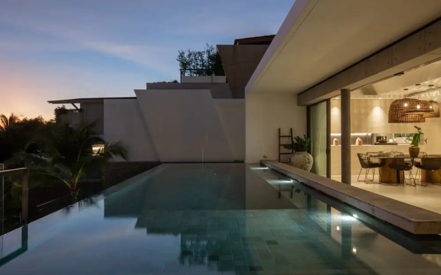 Gamay 3-bedroom Villa With Beach Access