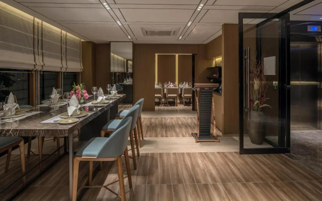 Oakwood Premier Phnom Penh