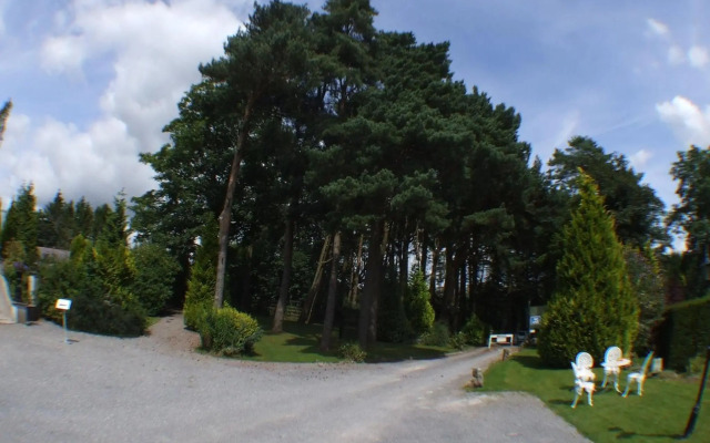 Ty Newydd Country Hotel