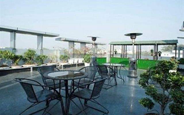 Rockland Hotel - C R Park