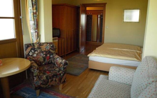 Hotel zum Steinhauser